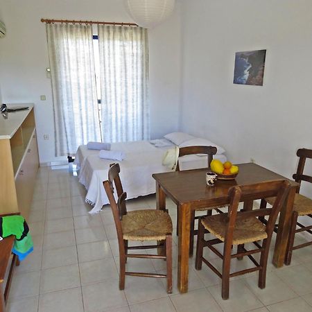 Debby Apartments Ialysos  Esterno foto