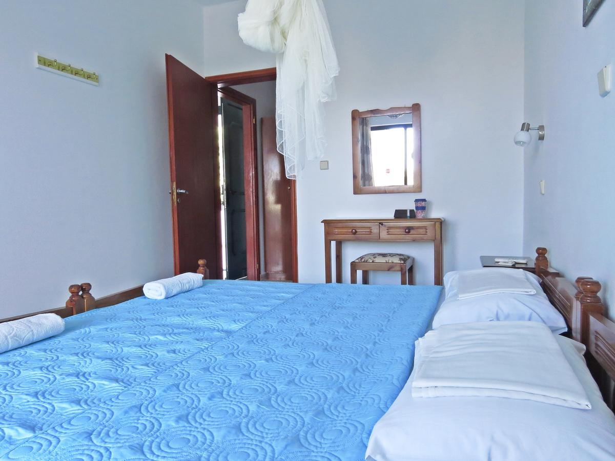 Debby Apartments Ialysos  Esterno foto