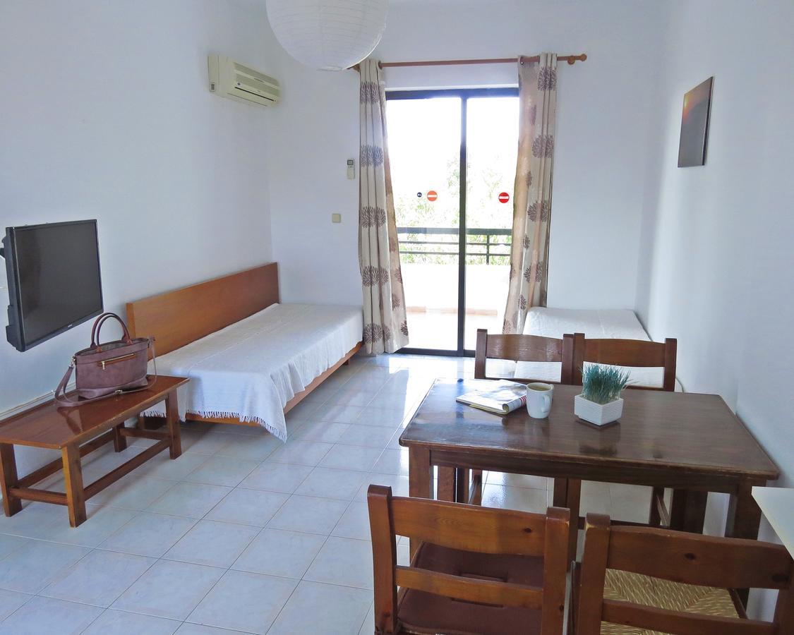 Debby Apartments Ialysos  Esterno foto