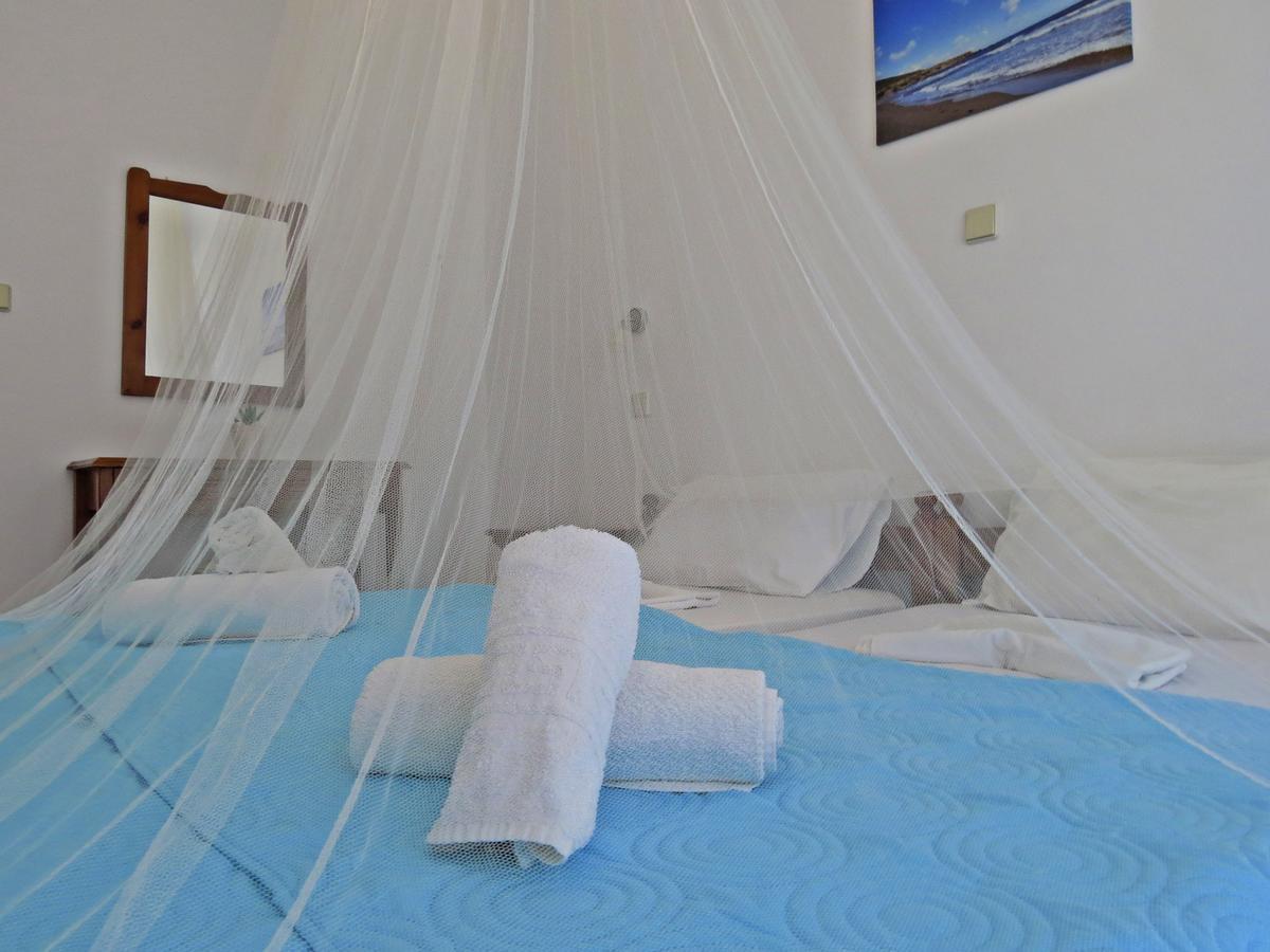 Debby Apartments Ialysos  Esterno foto