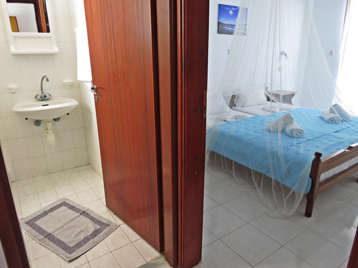 Debby Apartments Ialysos  Esterno foto