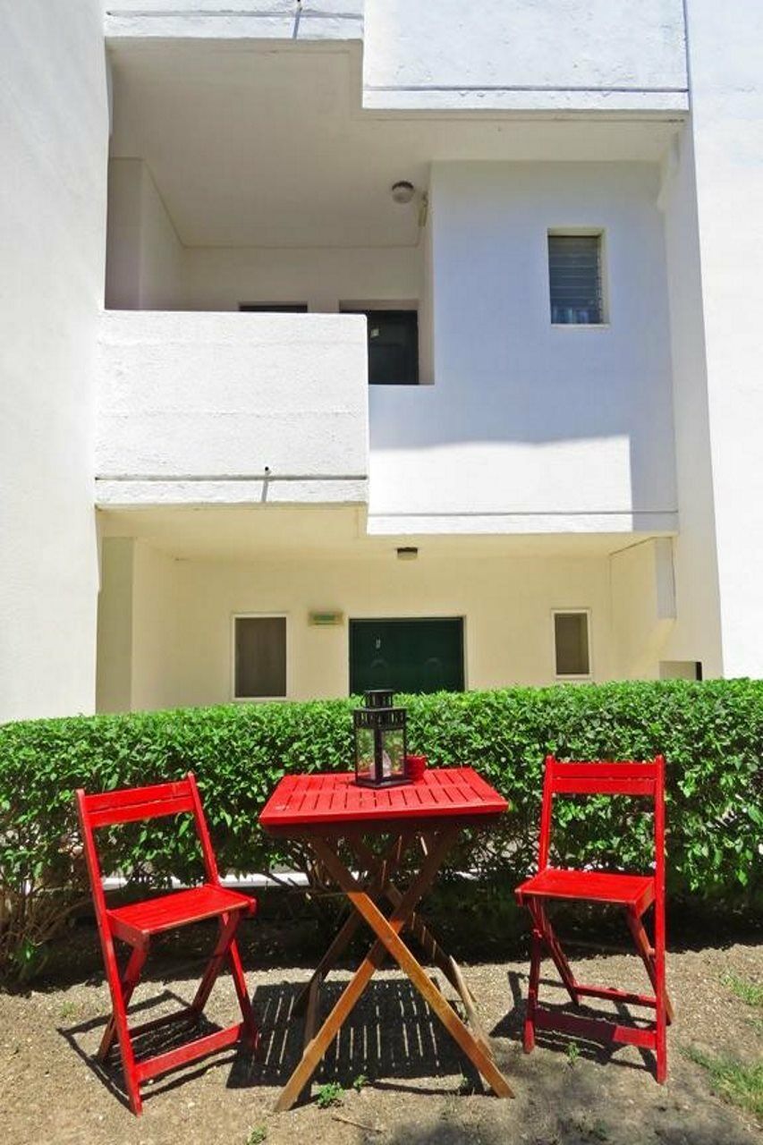 Debby Apartments Ialysos  Esterno foto